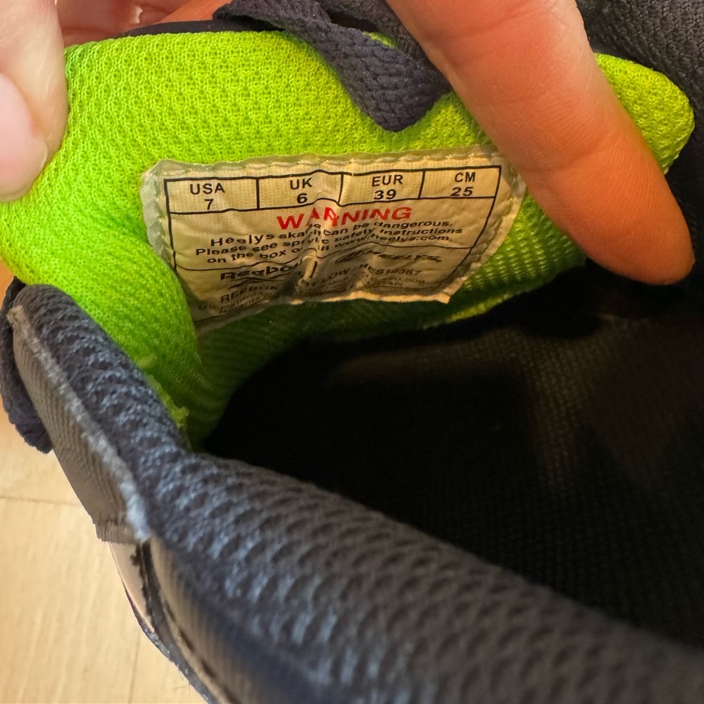 Reebok HEELYS - Picture 6 of 8
